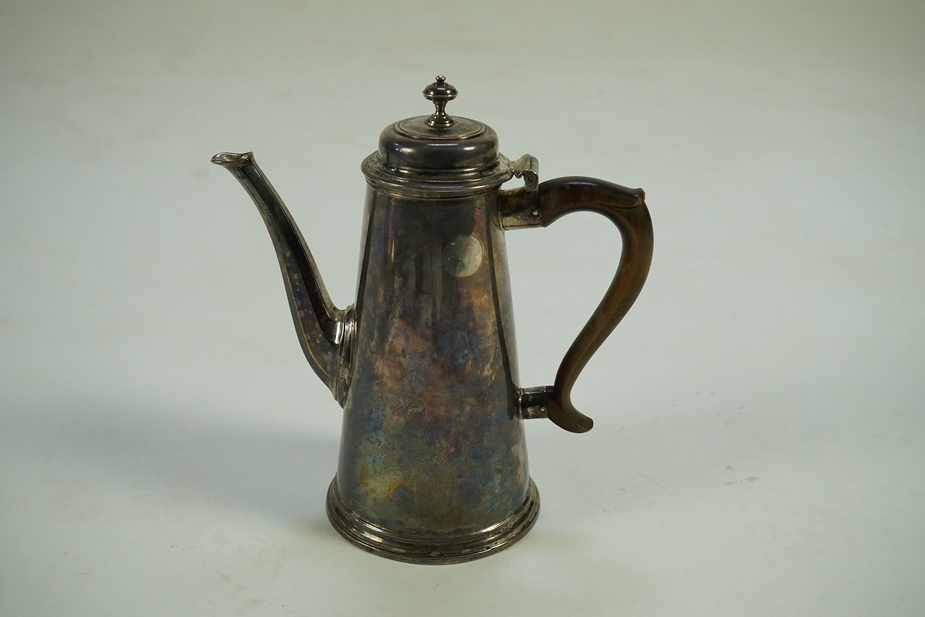 A late George I silver coffee pot, by Gabriel Sleath?